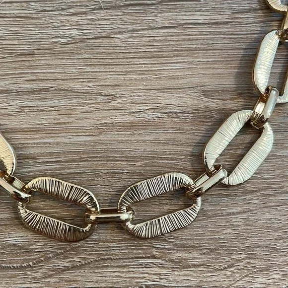 Express Gold Chain Reversible Necklace - Black & Textured - Picture 5 of 8